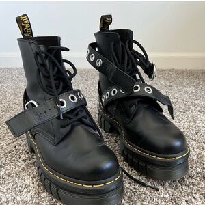 Dr Marten Platform boots